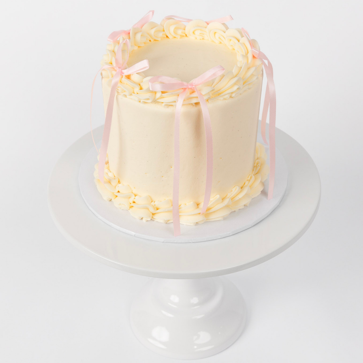 Vintage Round Cake - Ribbon