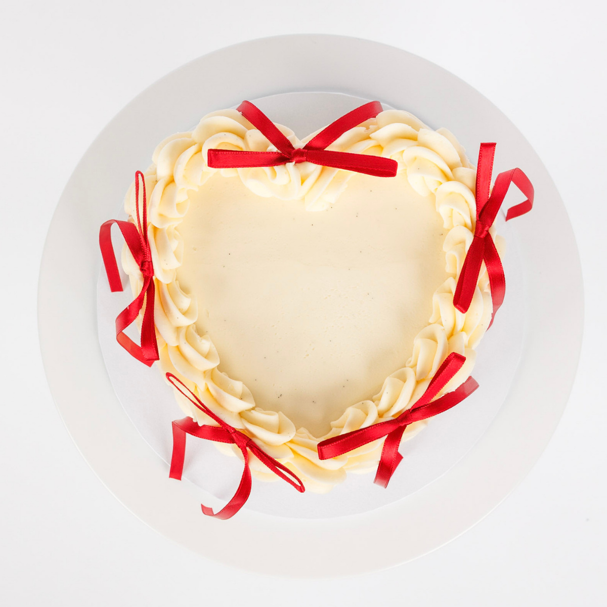 Vintage Heart Cake - Ribbon