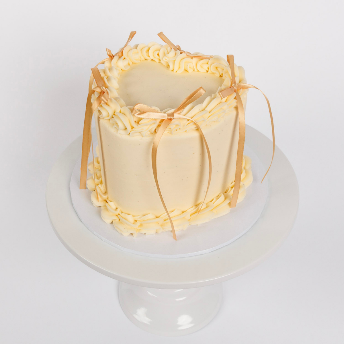 Vintage Heart Cake - Ribbon