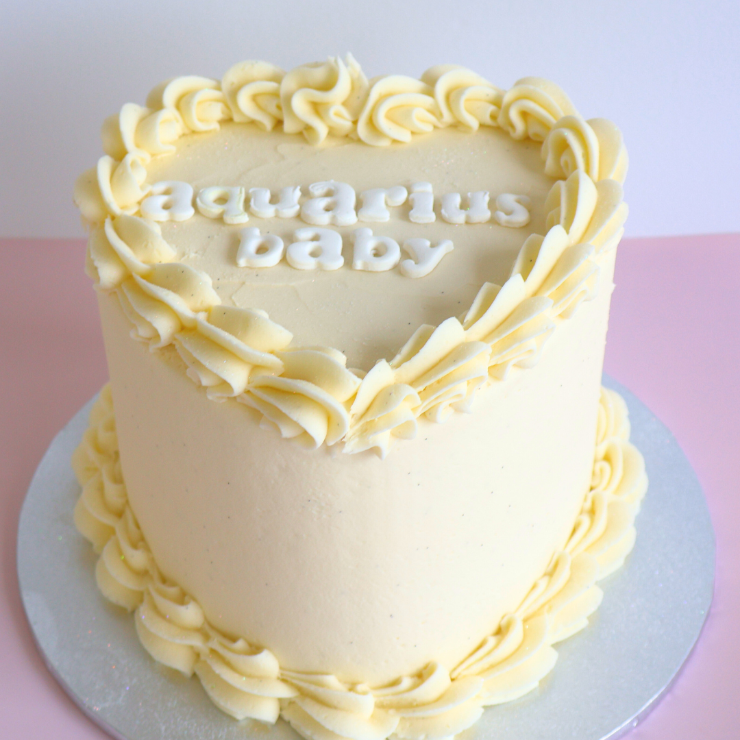Vintage Heart Cake - Vanilla White - The Cupcake Queens