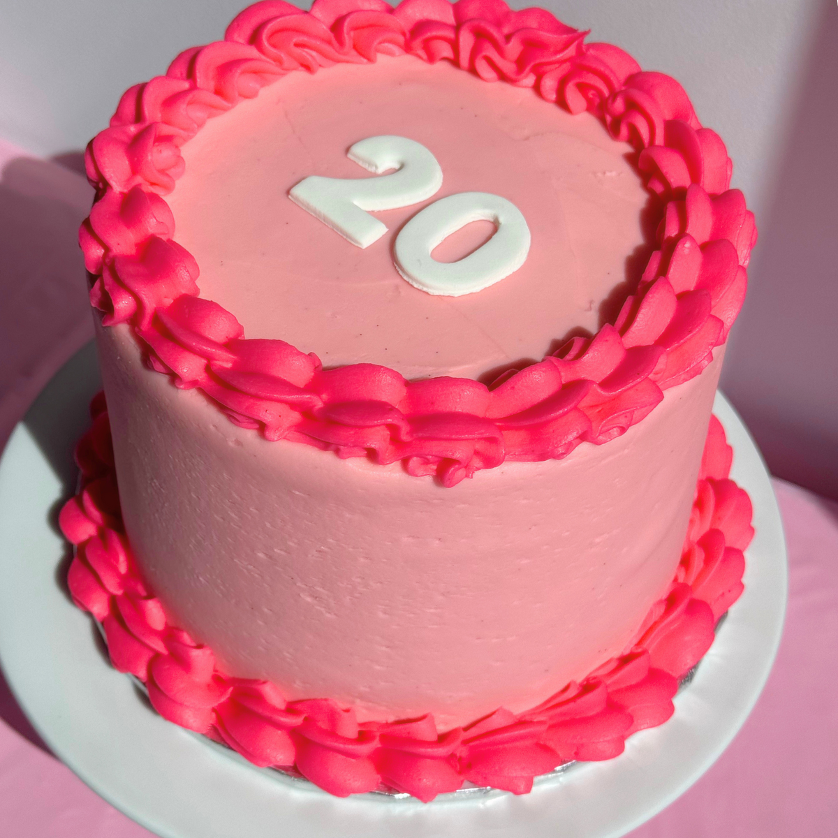 Vintage Round Cake - Pastel Pink - The Cupcake Queens
