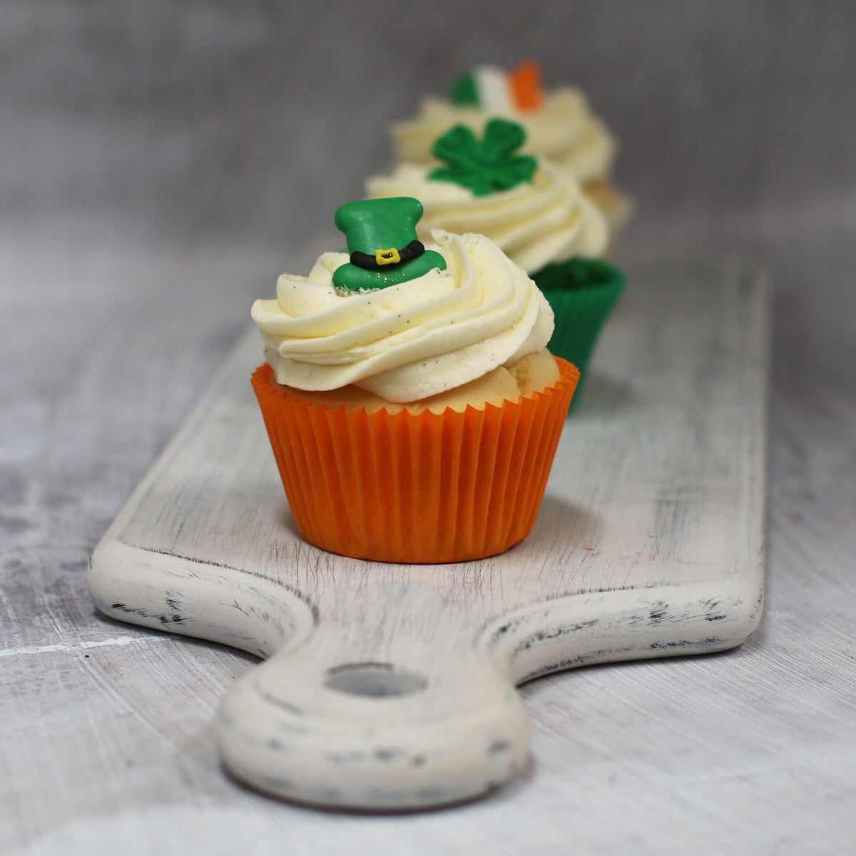 St Patrick's Day Regular Gift Box-The Cupcake Queens