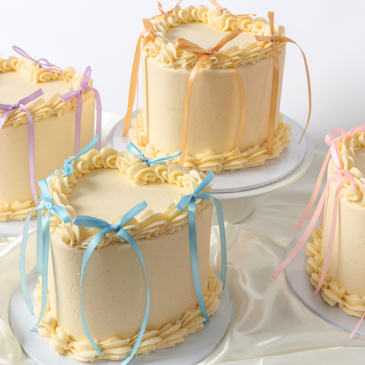 Vintage Heart Cake - Ribbon